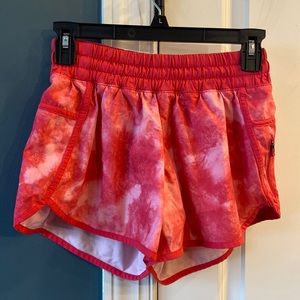 Lululemon 4” Tracker Shorts Pink Tie Dye